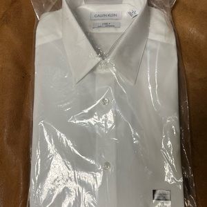 New with tags Mens Calvin Klein Dress Shirt